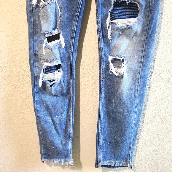 Zara men's ripped jeans - Picture 2 of 5